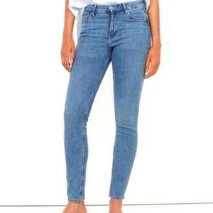 H&M Women's Skinny Coupe Moulante & Denim Light wash Jeans Size 28